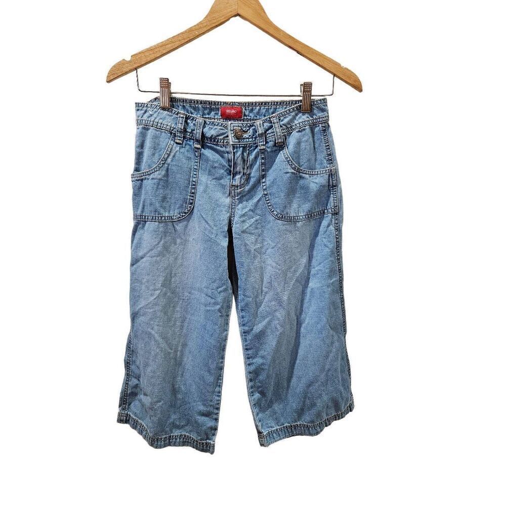Mossimo 3 Capri jeans